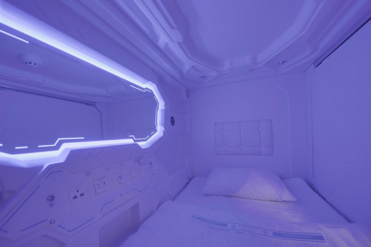 Moonotel Maidan كييف المظهر الخارجي الصورة